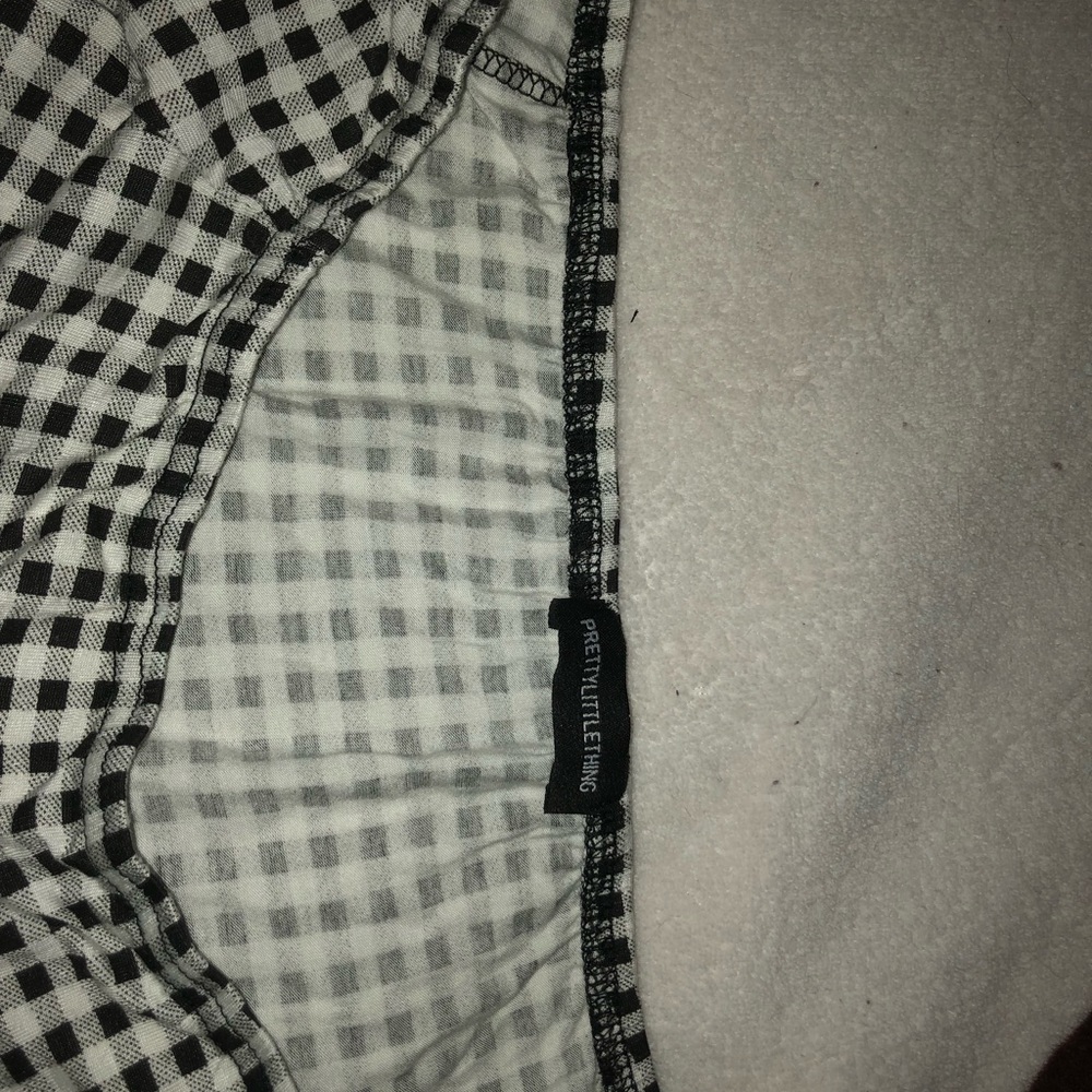 One suit - Picture 4 of 5